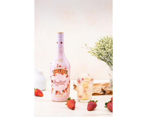 Ликер BAILEYS Strawberries эмульсионный с ароматом клубники и сливок 17%, 0.7л, Ирландия, 0.7 L